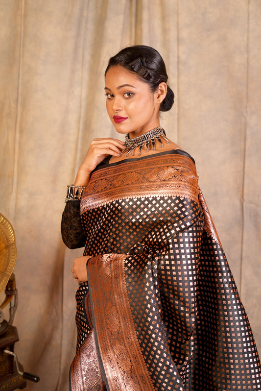 Benarasi - Black & Golden