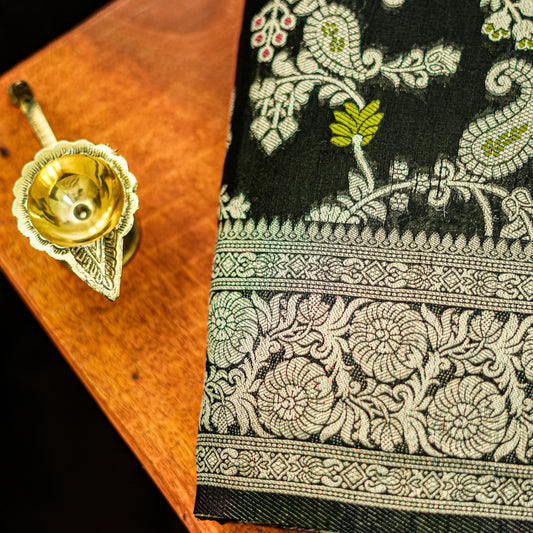 Linen Pashmina Khadi - Black & Silver