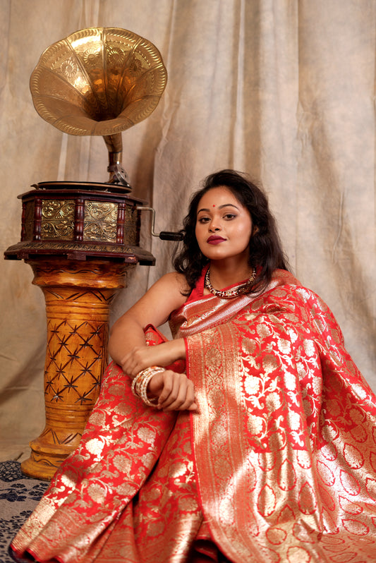 Red Benarasi - Red & Golden Design